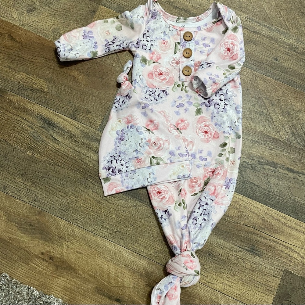 Caden lane baby knitted gown girls 0-3 months - Picture 1 of 3